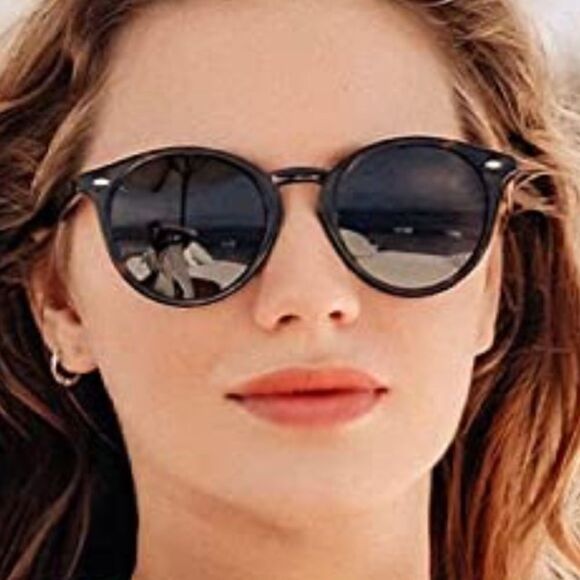 Round Retro Sunglasses   - Picture 1 of 3
